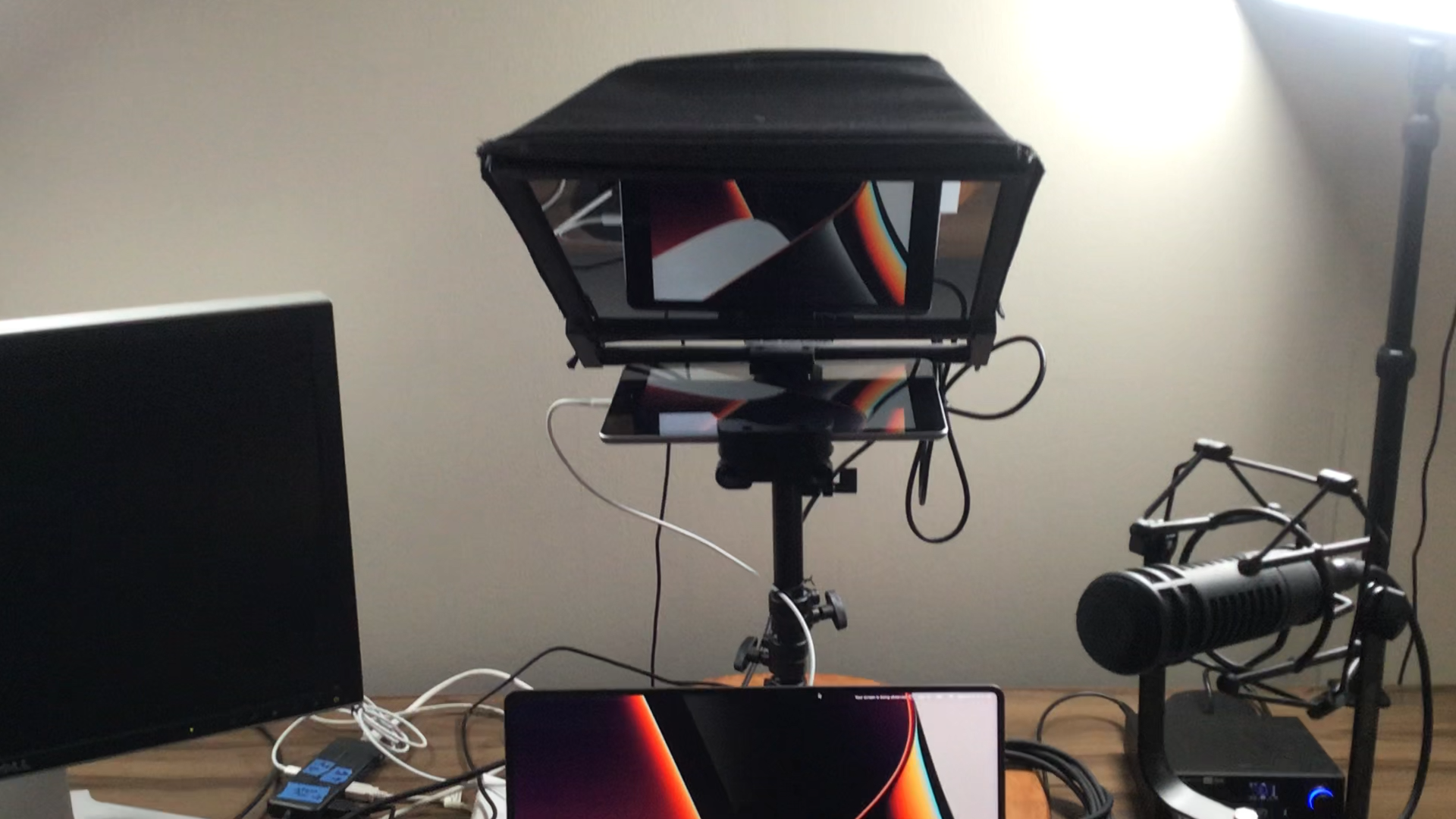 Teleprompter for Zoom Meetings